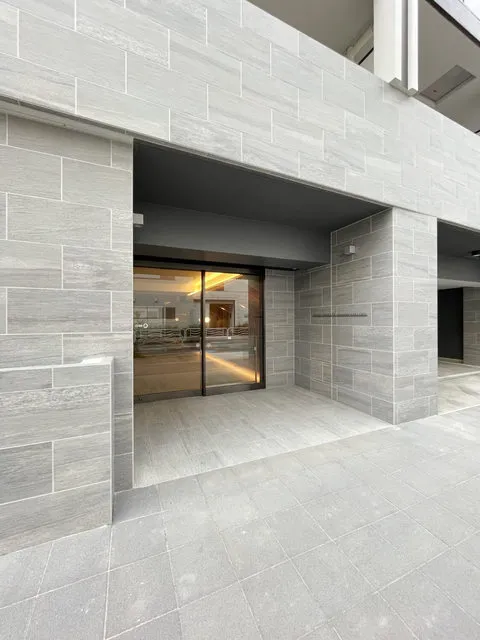 Azur Terrace Monzennakacho - Exterior - ["Grey", "Concrete", "Building material"]