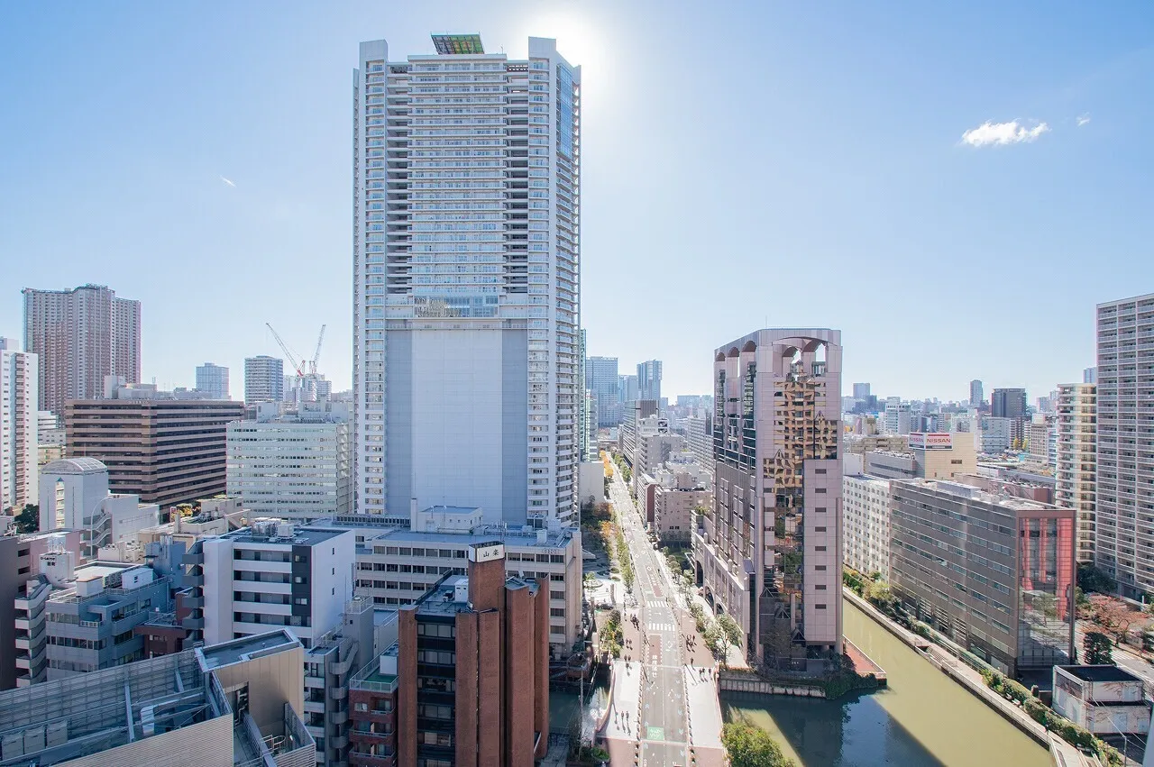 Platine Tamachi - Interior - ["Daytime", "Building", "Urban area"]