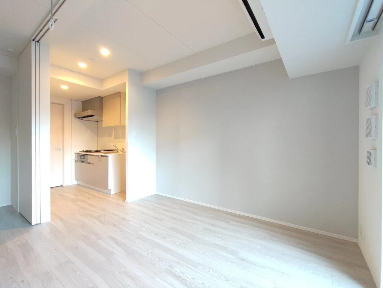 Cross Residence Takadanobaba - Interior - ["Building", "Property", "Wood"]