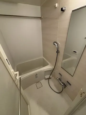 Milia Residence Negishi Yanagi Dori - Interior - ["Floor", "Plumbing fixture", "Bathroom"]