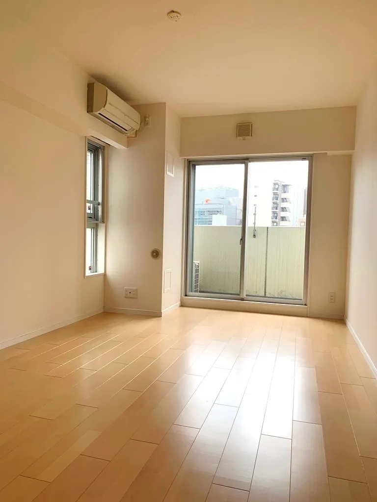 Regalo Ochanomizu I - Other - ["Wood", "Flooring", "Ceiling"]