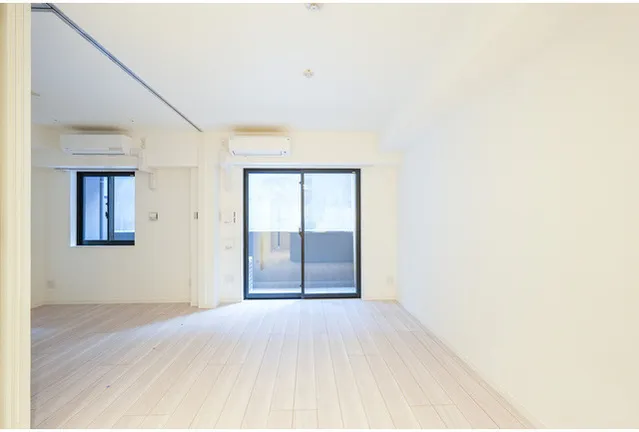 Comforia Liv Bunkyo Gokokuji - Interior - ["Flooring", "Floor", "Ceiling"]