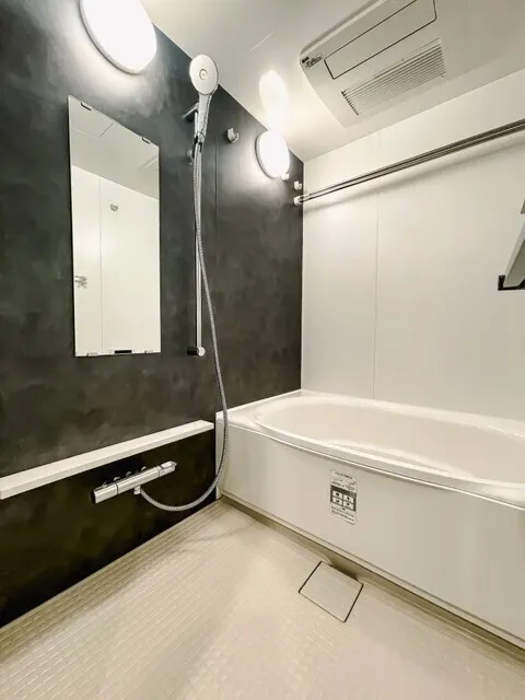 Royal Parks Ariake - Interior - ["Flooring", "Plumbing fixture", "Floor"]