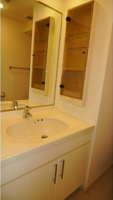 TK Flats Shibuya - Interior - ["Property", "Bathroom", "Room"]
