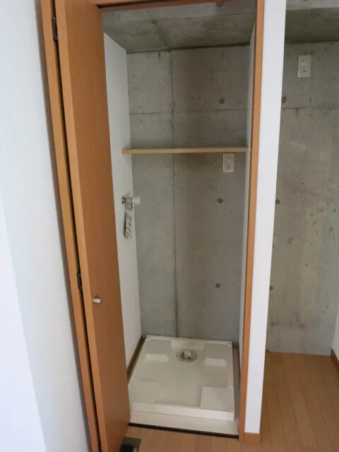 NERV Nishi-Waseda - Interior - ["Wood", "Flooring", "Floor"]