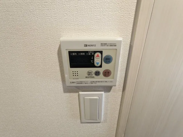 KDX Residence Toyosu - Interior - ["Electronic device", "Technology", "Machine"]