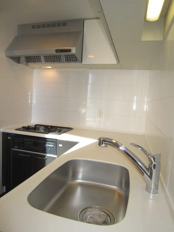 Concieria Nishi Shinjuku TOWER'S WEST - Interior - ["Kitchen", "Kitchen Appliance", "Countertop"]