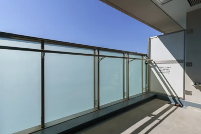 Momento Shiodome - Interior - ["Handrail", "Wall", "Architecture"]