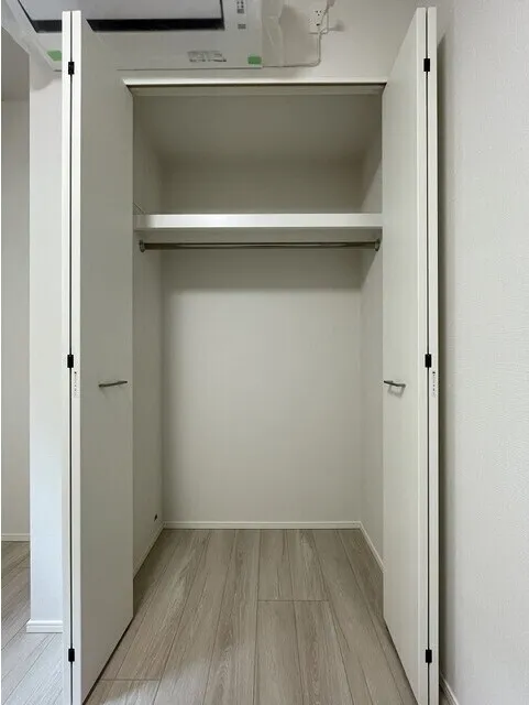 Daffitto Kinshicho - Interior - ["Wood", "Flooring", "Floor"]