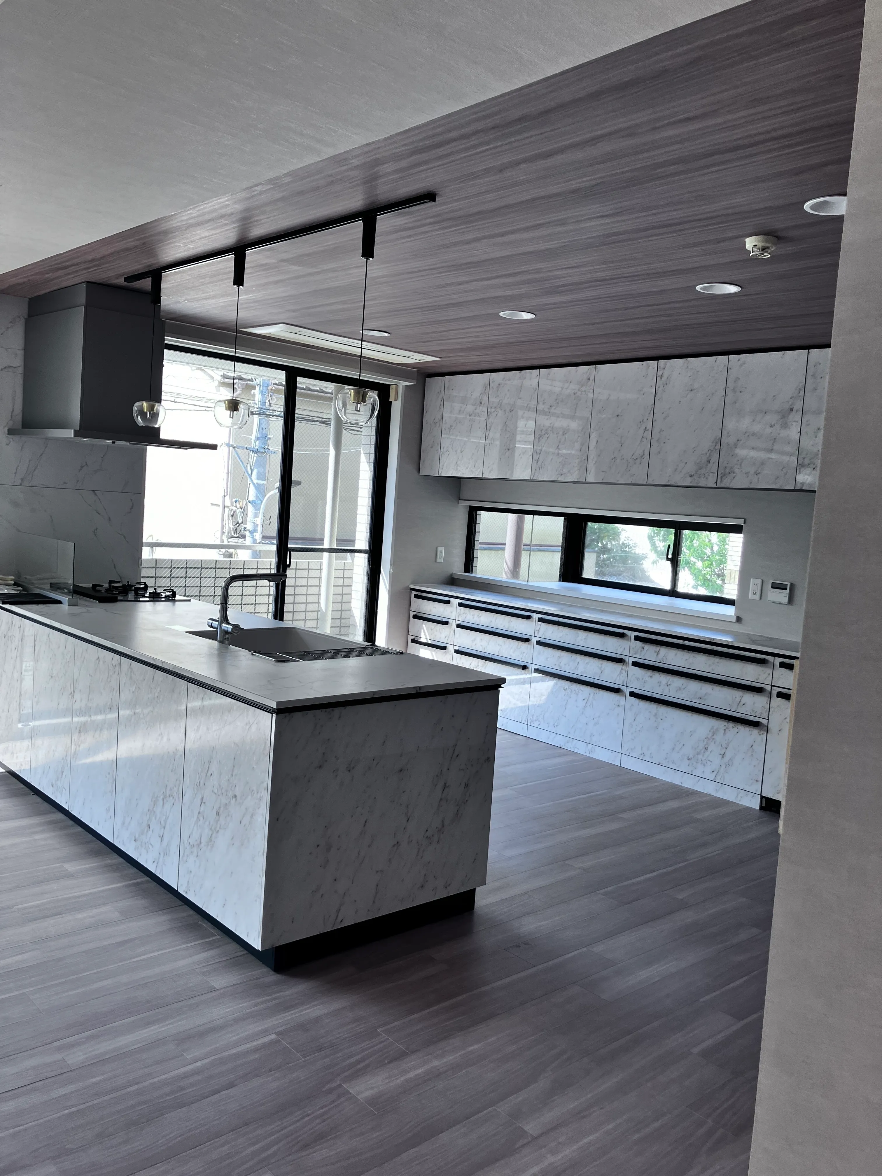 Moteki Building - Interior - ["Flooring", "Interior design", "Floor"]