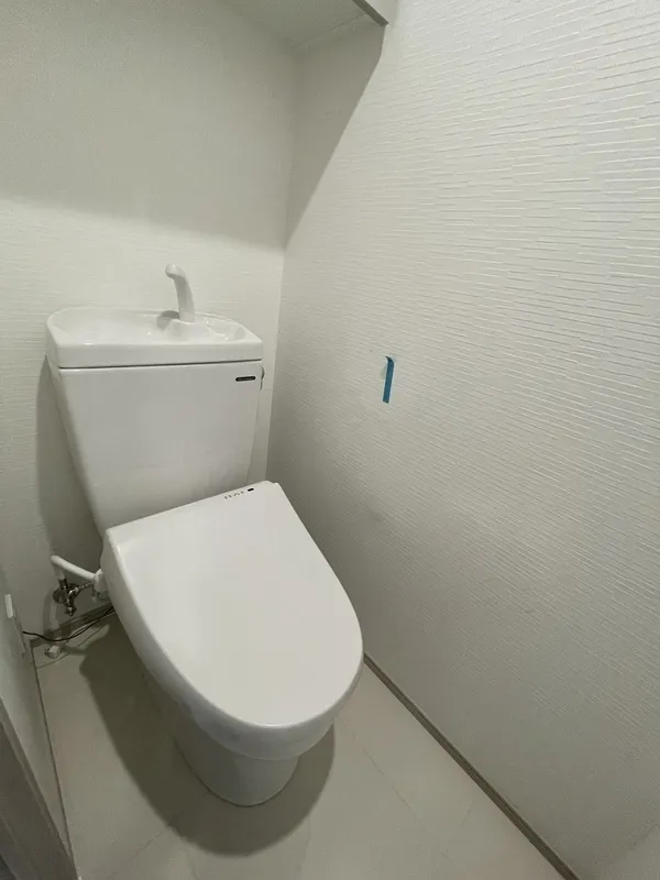 Milia Residence Ryogoku II - Interior - ["Toilet seat", "Toilet", "Plumbing fixture"]