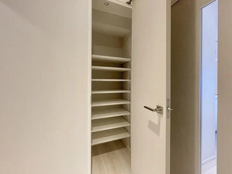 Log Hatsudai - Interior - ["Wood", "Flooring", "Interior design"]