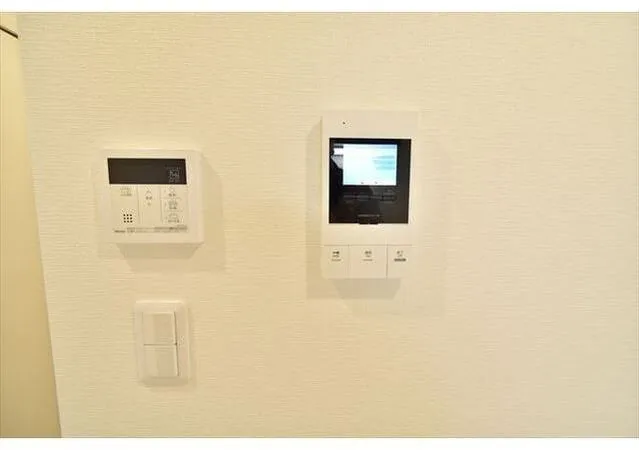 Brilliant Kanamecho - Interior - ["Electronic device", "Technology", "Electronics"]