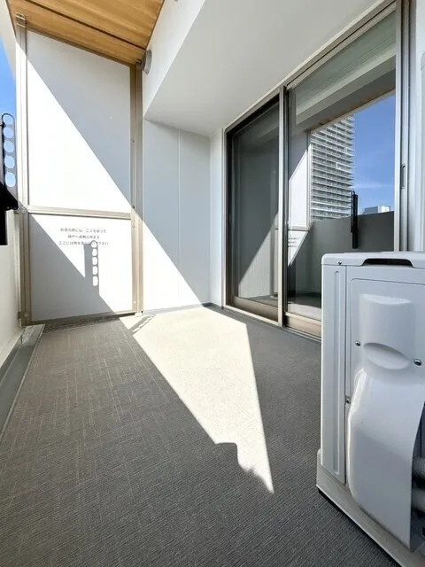 Royal Parks Ariake - Interior - ["Flooring", "Floor", "Interior design"]