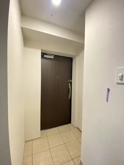 Comforia Live Senju - Interior - ["Building", "Door", "Fixture"]