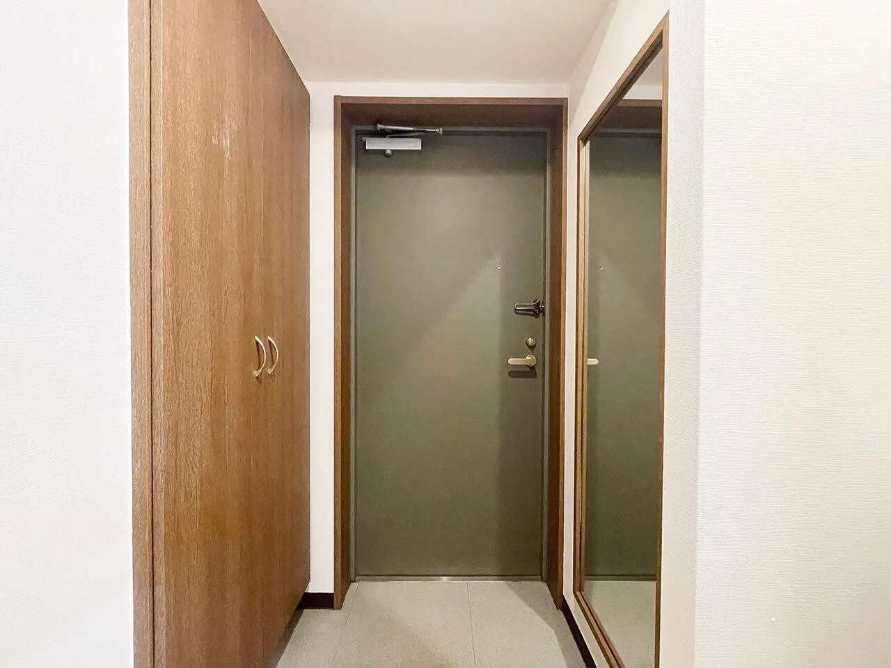Mynavi STAY Ikebukuro - Interior - ["Wall", "Flooring", "Wood"]