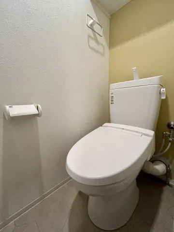 El Faro Nakano Fujimicho - Interior - ["Toilet seat", "Plumbing fixture", "Toilet"]