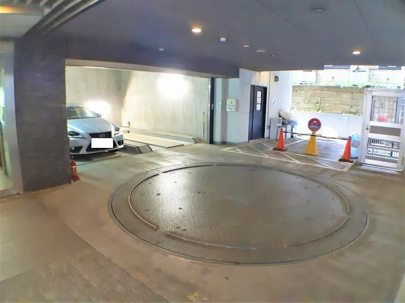 RESIDIA Ichigaya Yakuoji - Other - ["Parking lot", "Parking", "Luxury vehicle"]
