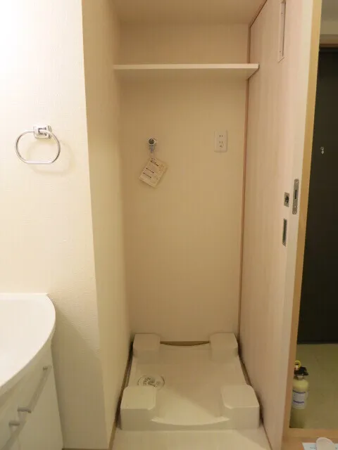 NST BuildingⅢ - Interior - ["Plumbing fixture", "Bathroom", "Bathroom sink"]