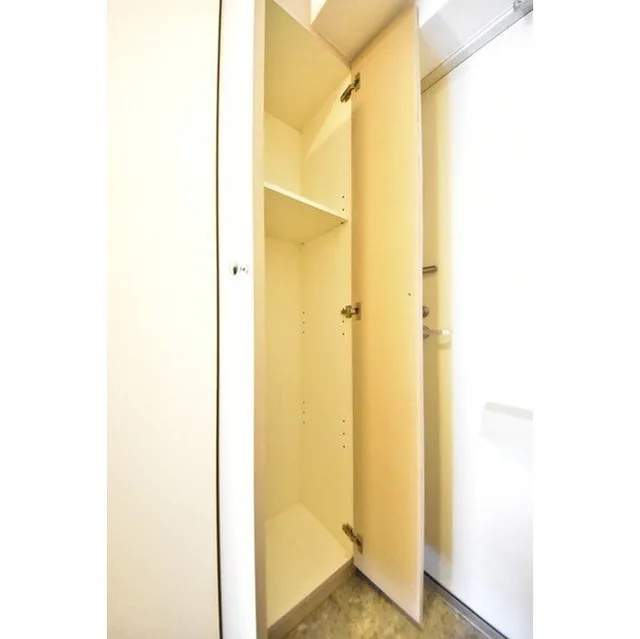 Plaille Hamamatsucho - Interior - ["Fixture", "Door", "Handle"]