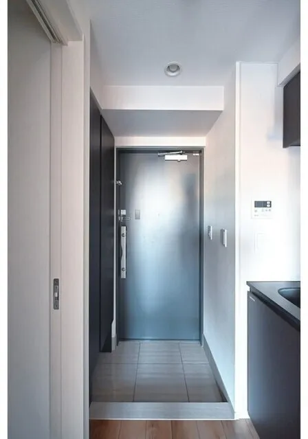 Stylio Nakanobu Station - Interior - ["Fixture", "Door", "Flooring"]