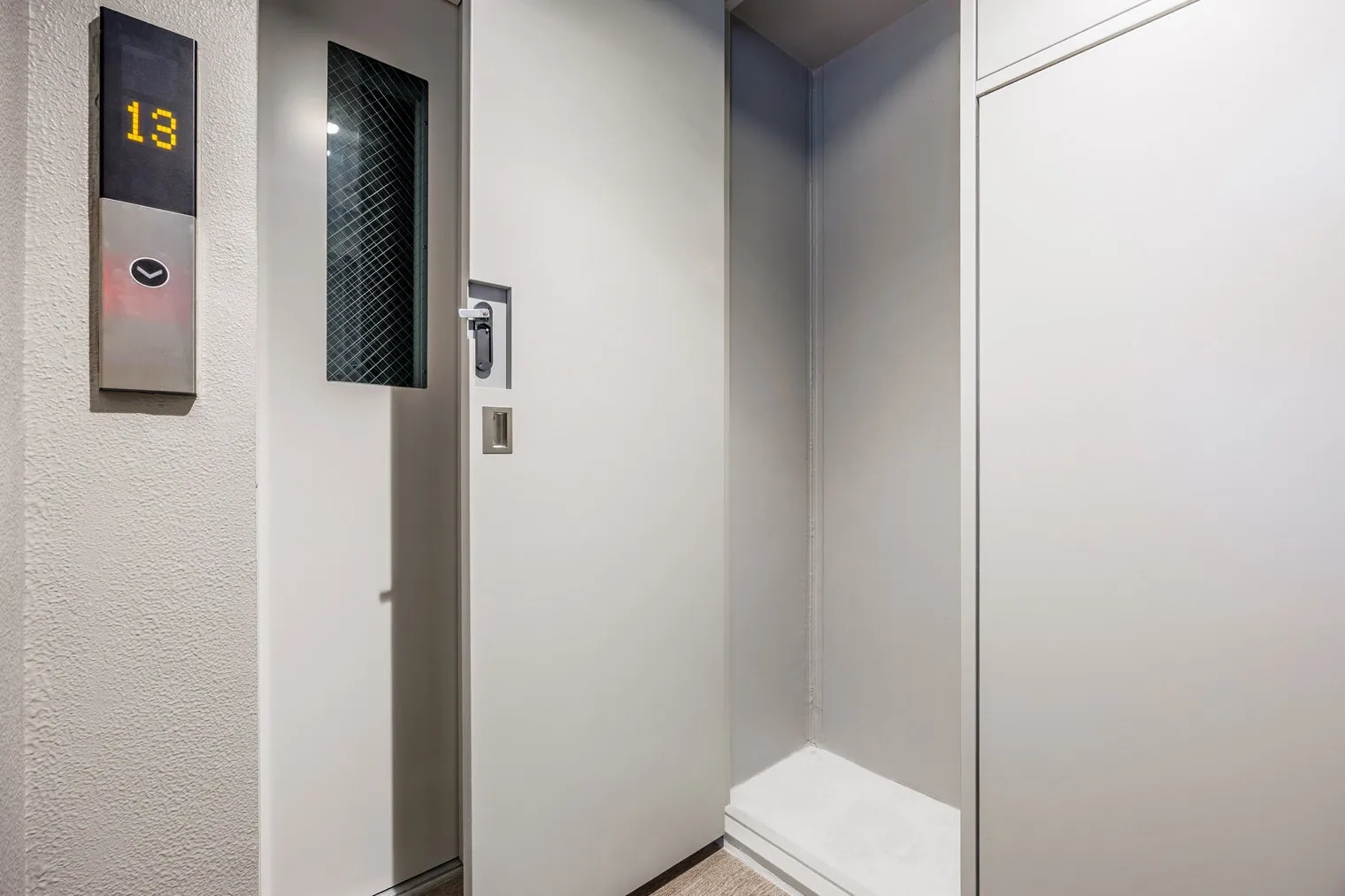 Live Casa Ochanomizu - Exterior - []
