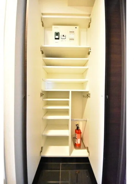 Harmony Residence Ikebukuro - Interior - ["Shelving", "Fixture", "Wood"]
