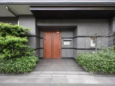 Premier Stage Komagome - Exterior - ["Plant", "Property", "Door"]