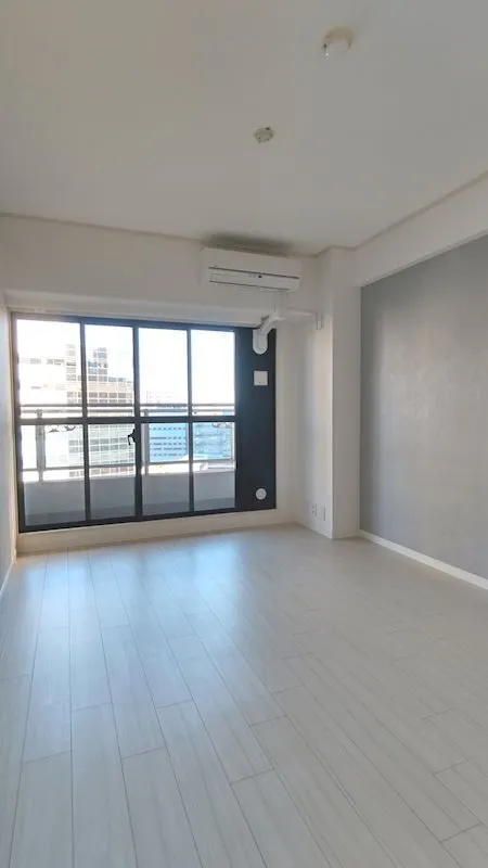 Residia Shibaura - Interior - ["Flooring", "Floor", "Ceiling"]