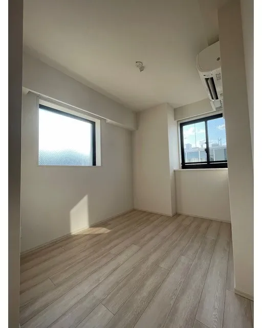 ALTERNA Nihonbashi - Interior - ["Flooring", "Wood", "Floor"]