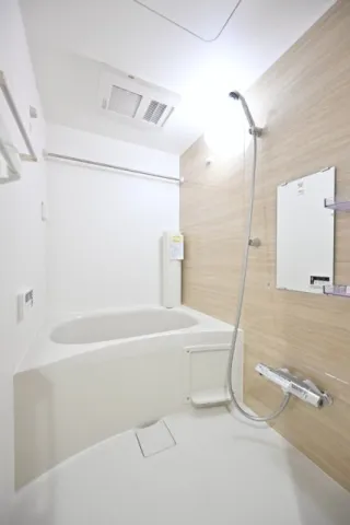 CENTRAL GARDEN RESIDENCE TOKYO - Interior - ["Flooring", "Plumbing fixture", "Floor"]