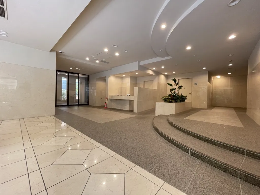 Laurel Court Sanbancho 6th Floor