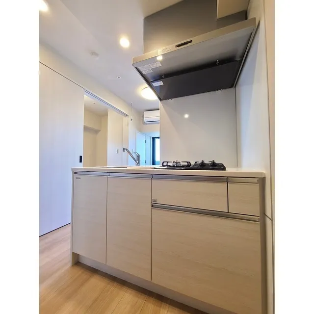 Comforia Higashioi II - Interior - ["Cabinetry", "Furniture", "Building"]