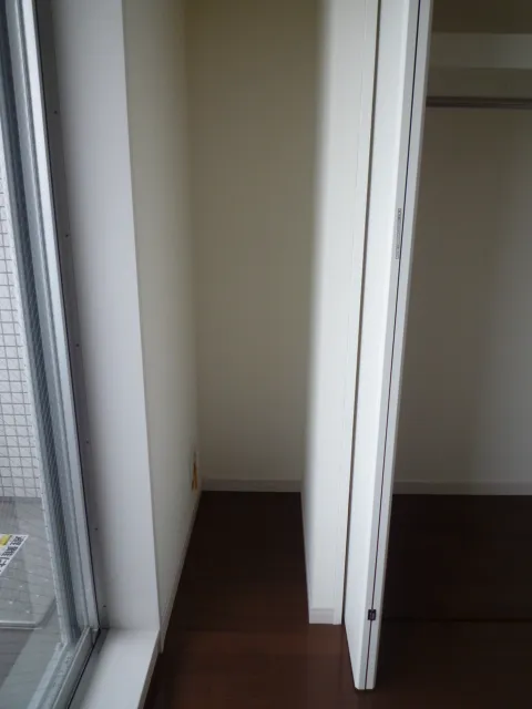PULS Kamijujo - Interior - ["Wood", "Shade", "Rectangle"]