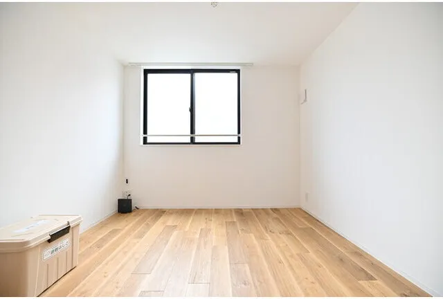 False Class Takadanobaba - Interior - ["Wood flooring", "Flooring", "Wood"]