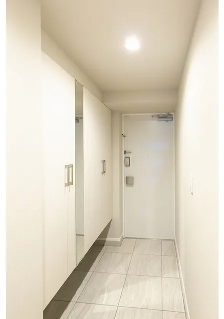 La Douceur Sugamo West - Interior - ["Flooring", "Floor", "Wall"]