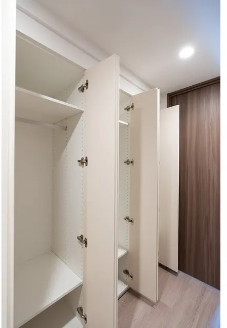Comforia Higashiueno - Interior - ["Wood", "Flooring", "Floor"]