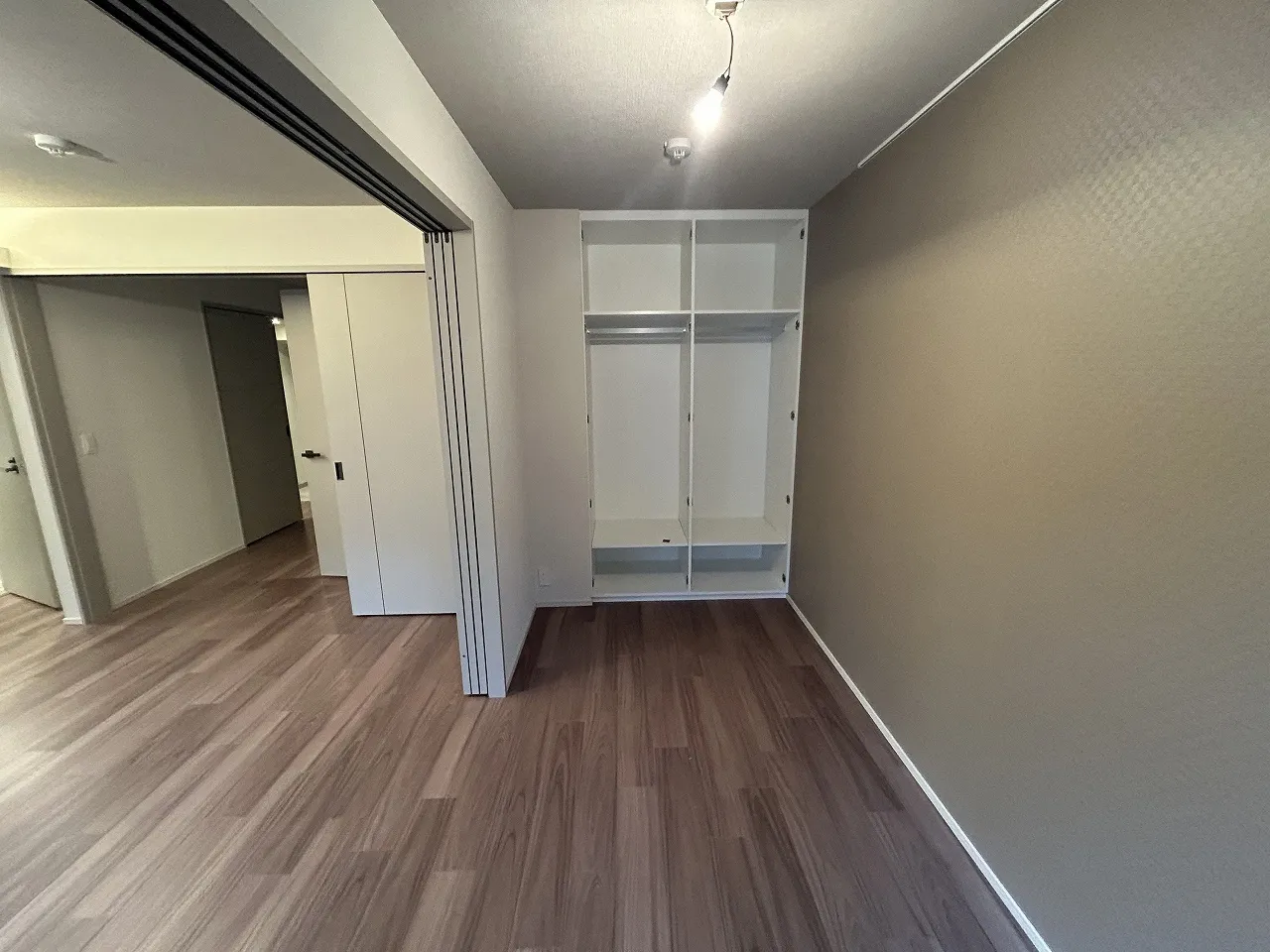Branchiesta Ekoda - Interior - ["Flooring", "Floor", "Wood"]