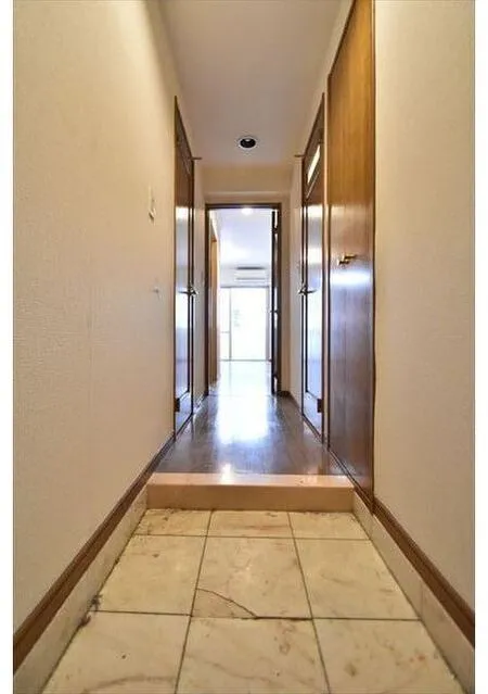 Plateau Jingumae - Interior - ["Flooring", "Floor", "Wood"]