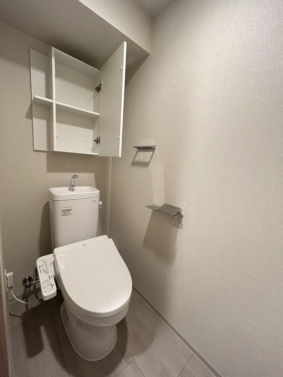 Blanchiesta Kiba - Interior - ["Flooring", "Plumbing fixture", "Floor"]