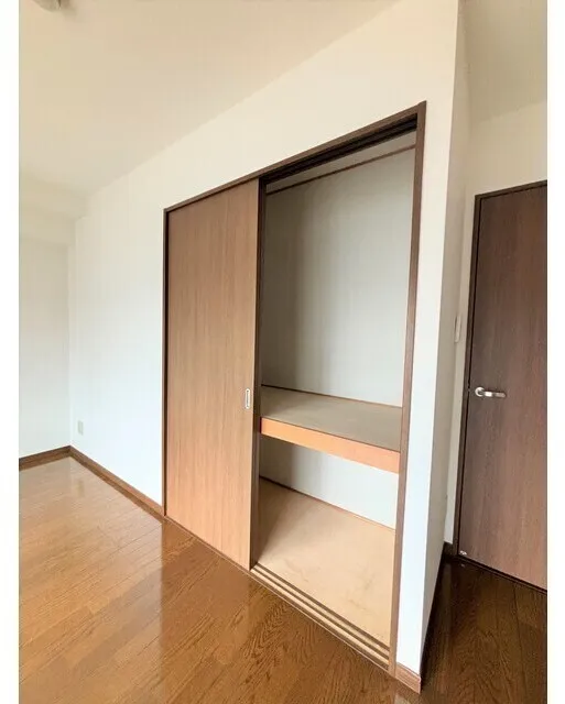 Kaminakazato Heights - Interior - ["Wood", "Floor", "Flooring"]