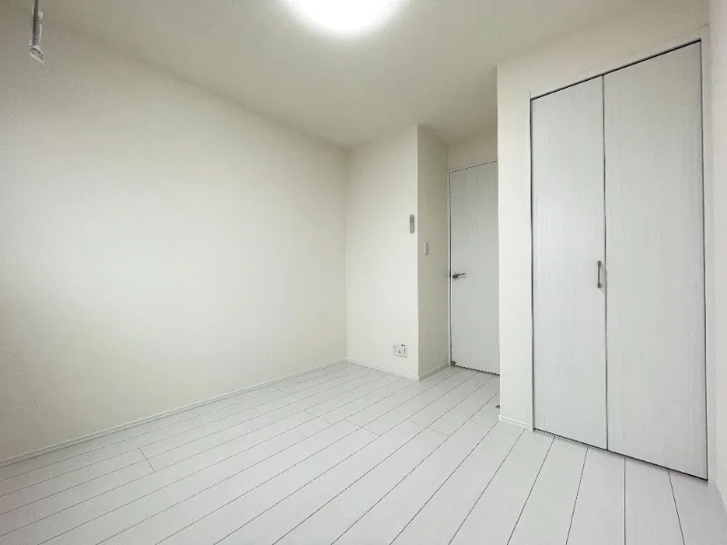 Southern Road Hoya - Interior - ["Flooring", "Floor", "Wall"]