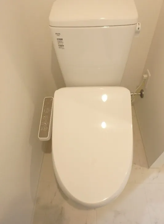 Urban Park Nishi Sugamo WEST - Interior - ["Toilet seat", "Toilet", "Plumbing fixture"]