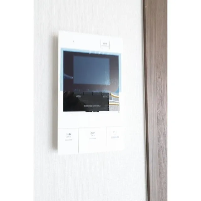 Globel The Cress Oshiage - Interior - ["Rectangle", "Gadget", "Font"]