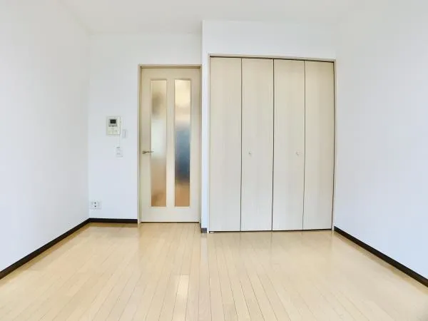 KDX Residence Monzennakacho - Interior - ["Building", "Door", "Fixture"]