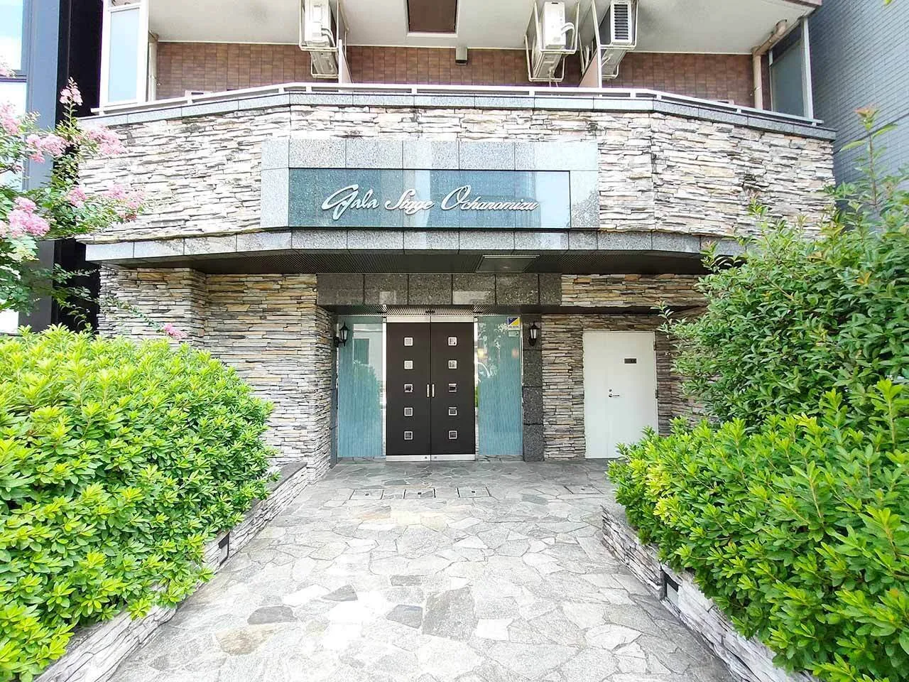 Mynavi STAY Grand Ochanomizu Station - Exterior - []