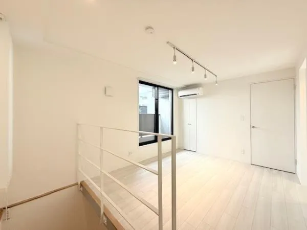 ALERO Shin Nakano II - Interior - ["Flooring", "Floor", "Wood"]