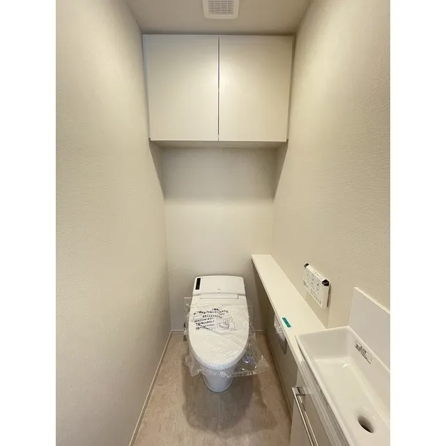 Orchid Residence Shibuya Tomigaya - Interior - ["Property", "Sink", "Plumbing fixture"]