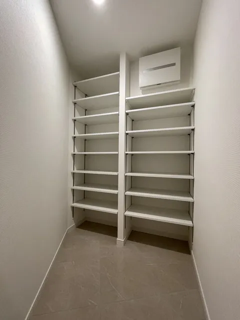 Park Tower Kachidoki South Building - Interior - ["Bookcase", "Shelf", "Wood"]