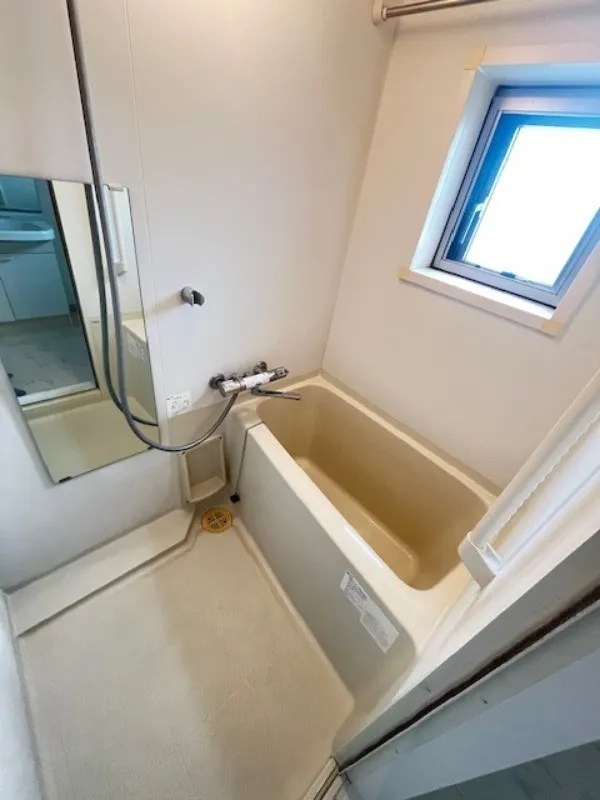 Premier Stage Komagome - Interior - ["Floor", "Plumbing fixture", "Plumbing"]